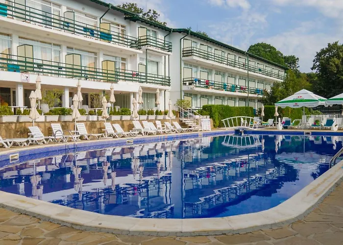 Kini Park Hotel All Inclusive & Free Parking
